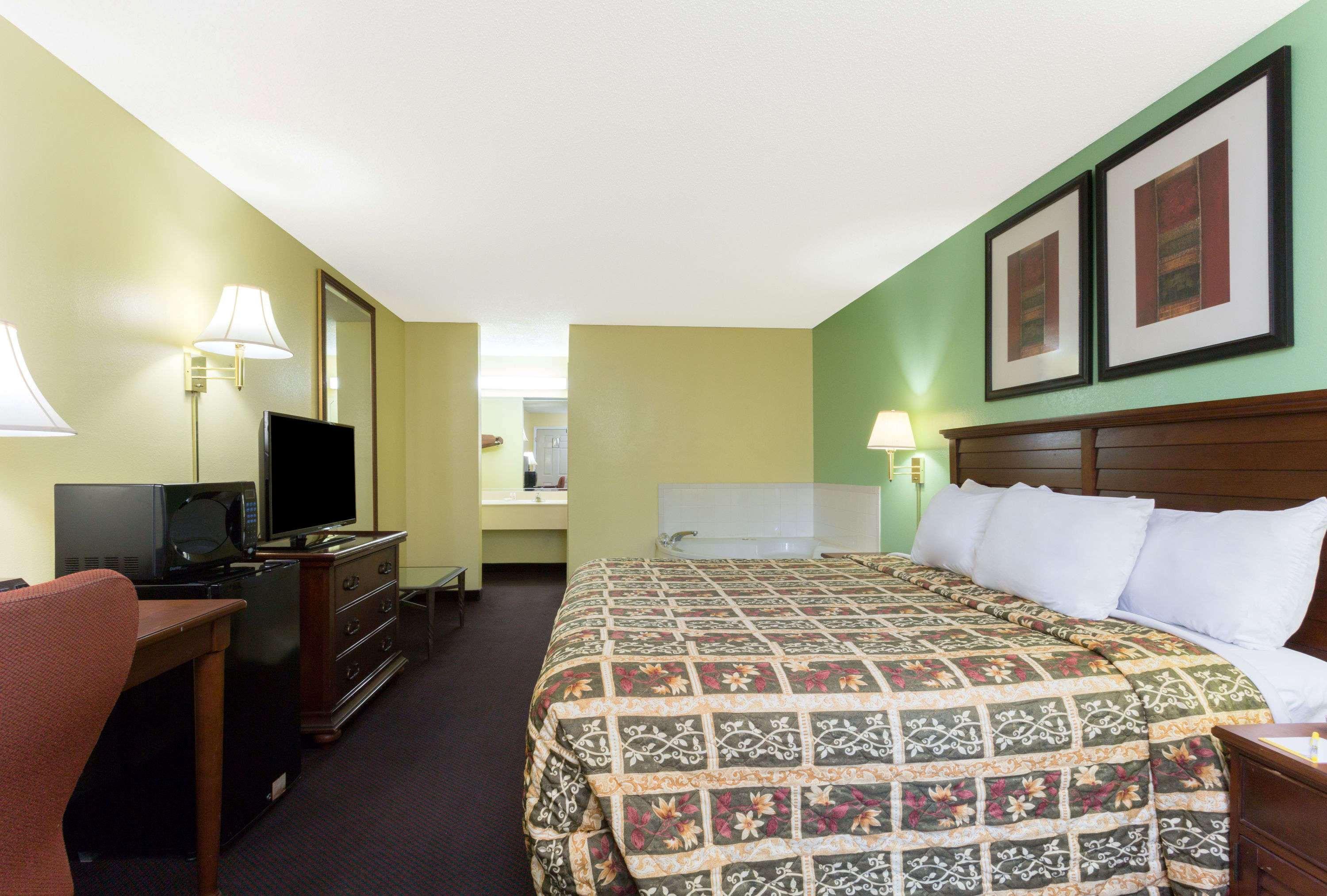 Days Inn Lamont/Monticello Exteriér fotografie